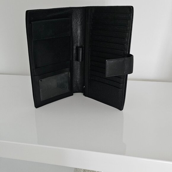 BULGARI BI-FOLD CARD HOLDER- AUTHENTIC! - Picture 4 of 13